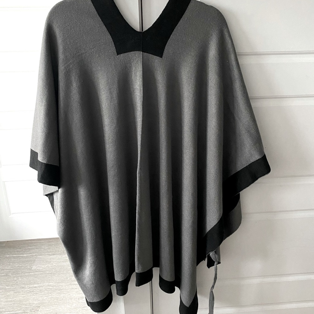Dillards Color Block Reversible Poncho Shawl Wrap - image 5